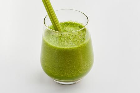 Смузи Яблоко-шпинат-сельдерей