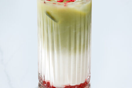 Айсс Матча с малиной