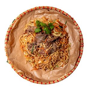 Яичная лапша с говядиной