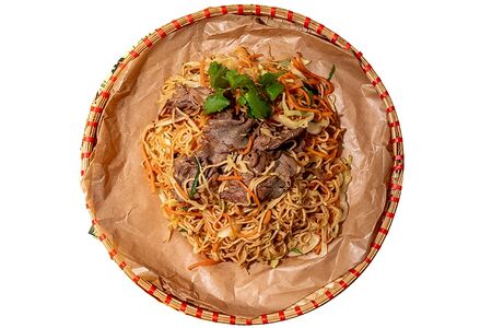 Яичная лапша с говядиной