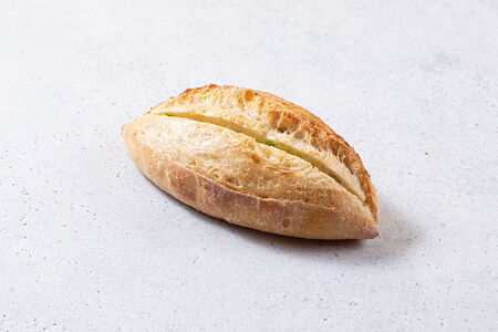 Батард чесночный со сливочным маслом, чесноком и зеленью