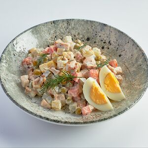 Оливье с цыпленком