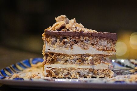 Торт воздушно-ореховый