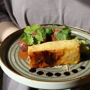 Говяжьи щечки с гратеном