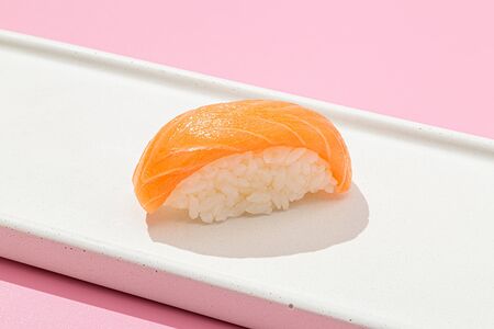 Суши Лосось