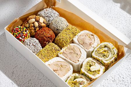 Подарочный набор Сладкий Петербург с ассорти из лукума