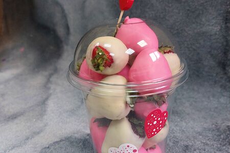 Клубника в шоколаде в стаканчике №3