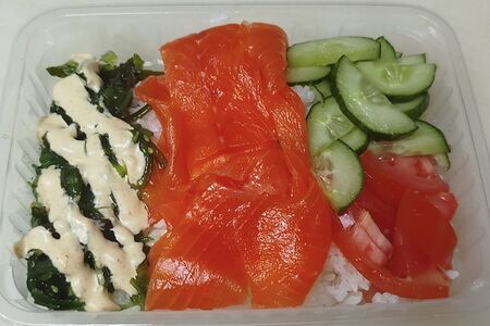 Поке с лососем