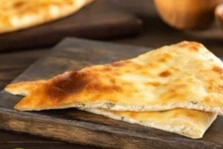 Осетинский пирог с курицей и сыром