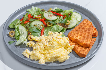 Яичница с овощами