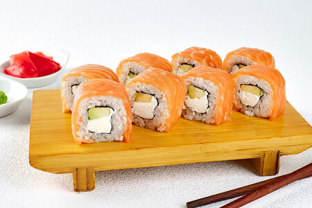 Ролл Филадельфия с авокадо