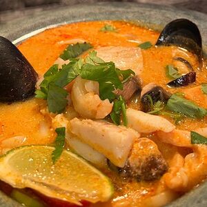 Том Кха с морепродуктами