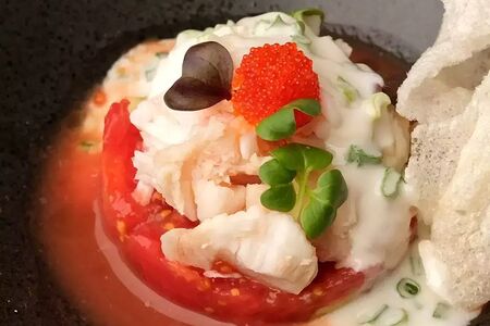 Салат с крабом и авокадо