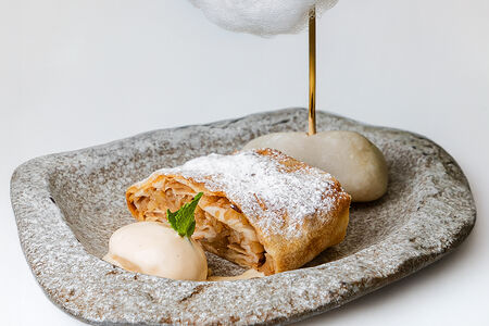 Яблочный штрудель