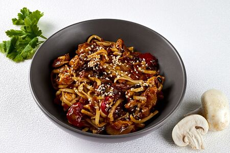 Курица Чили с удоном