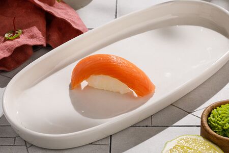 Суши Лосось