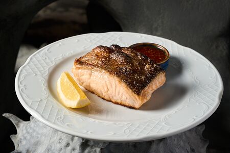 Стейк из лосося