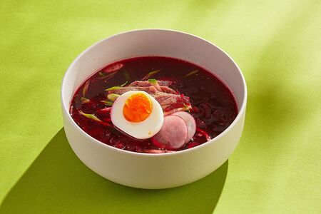 Холодный борщ с говядиной