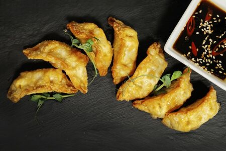 Гёдза со свининой