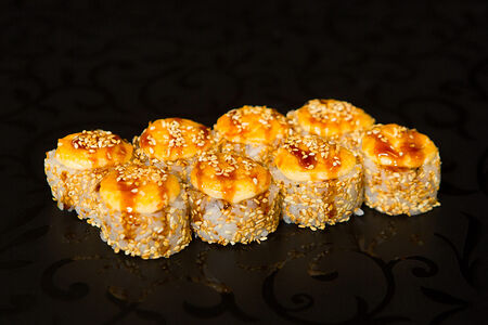 Запечённый ролл с курицей