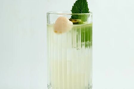 Lychee-passion fruit