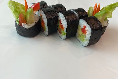 Ролл с овощами