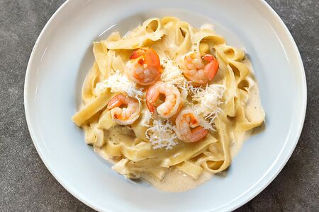 Паста Альфредо с креветками