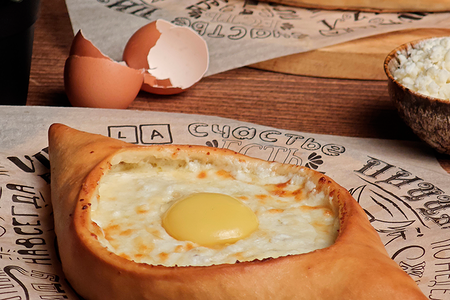 Хачапури по-аджарски