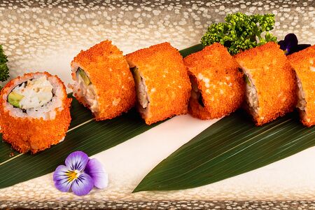 Калифорния с камчатским крабом