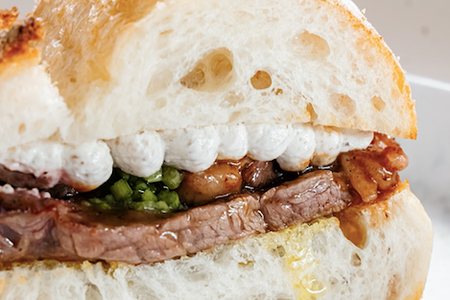 Стейк-сендвич с пиканьей