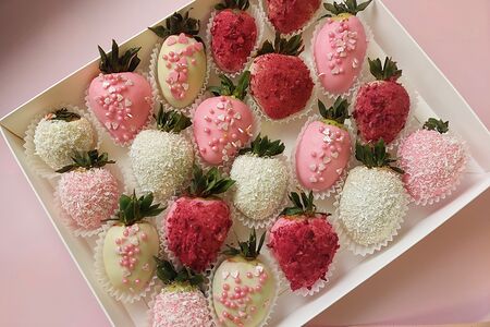 Набор с клубникой в шоколаде №39 (20-25 ягод)