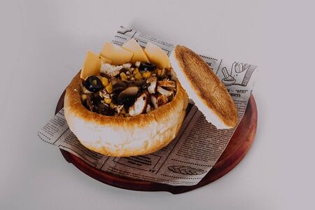 Фахитос в булке со свининой 