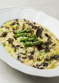 Ризотто со спаржей и сморчками
