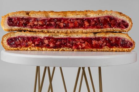 Яблочный с брусникой