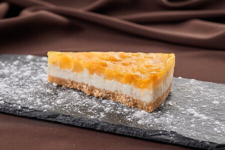 Чизкейк Манго-маракуйя