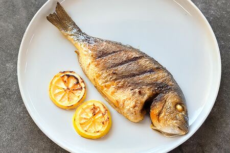 Дорадо на мангале