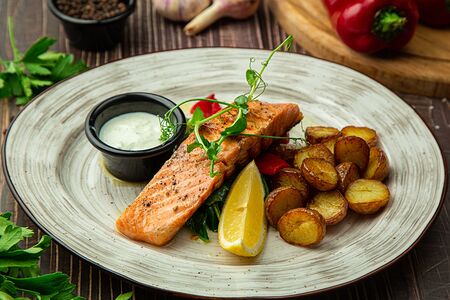 Стейк из лосося