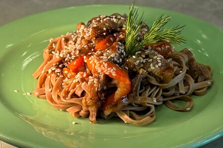 Соба с говядиной 