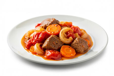 Рагу из телятины с овощами в томатном соусе