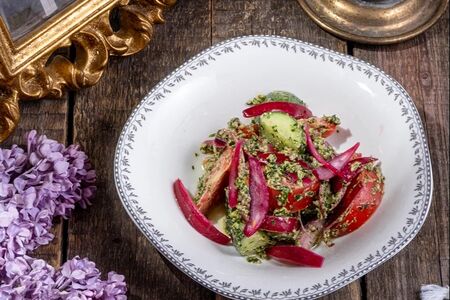 Кахетинский с ореховым соусом