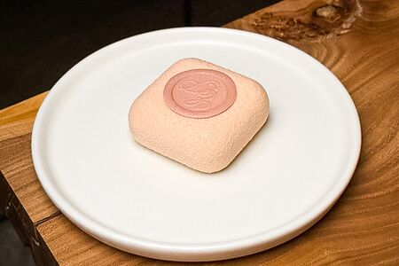 Пирожное Ваниль-манго-маракуйя