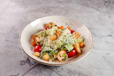 Салат Цезарь с креветками