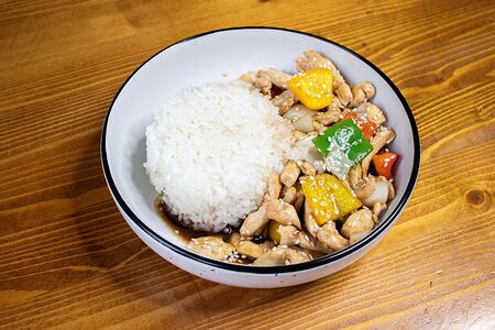 Курица в кисло-сладком соусе