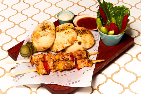 Открытая шаурма с курицей и мини-питой