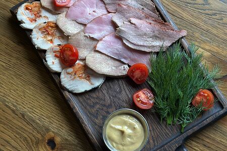 Мясная нарезка