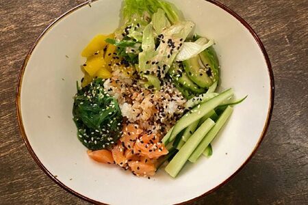 Поке с лососем