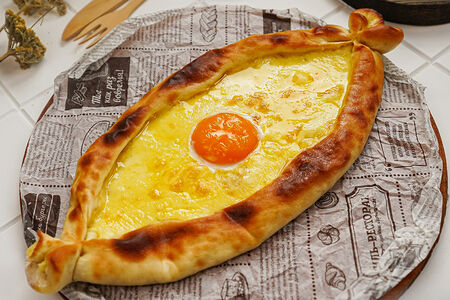 Хачапури по-аджарски