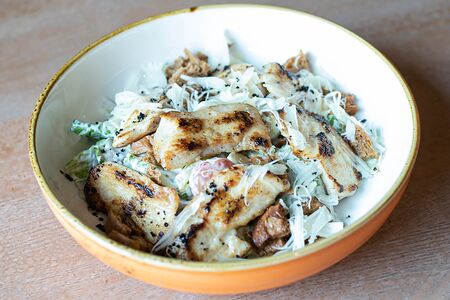 Цезарь с курицей