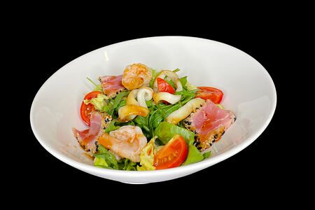 Салат с морепродуктами