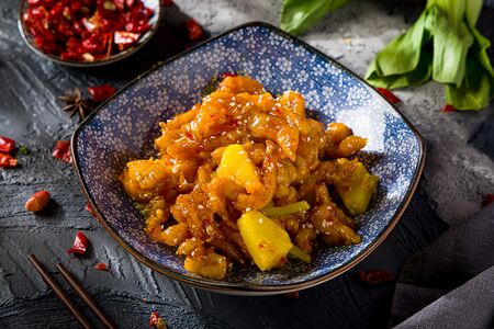 Курица в кисло-сладком соусе